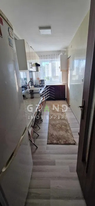 Apartament 2 camere, decomandate, etaj intermediar, Mănăștur