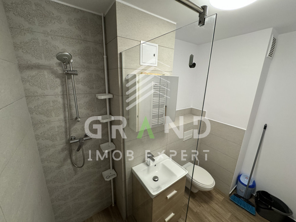 1 Cameră | Modern | Balcon | Centrală Proprie | Mărăști-Năsăud