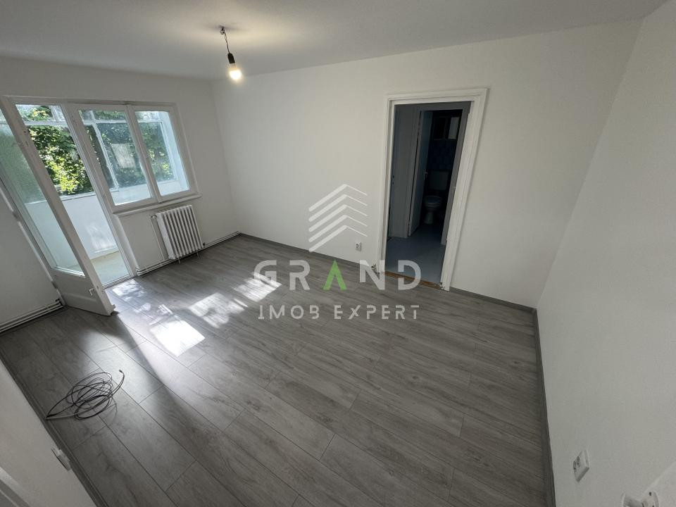 2 camere | Balcon | Baie cu geam | Etaj 1/4 | Minerva–Mănăștur | Bloc izolat