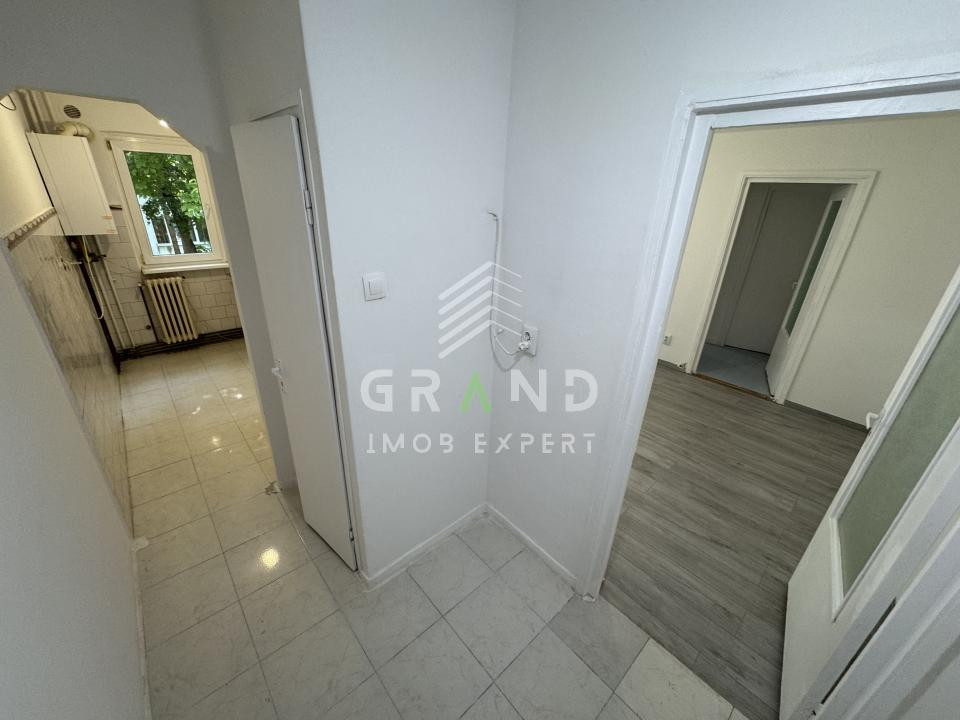 2 camere | Balcon | Baie cu geam | Etaj 1/4 | Minerva–Mănăștur | Bloc izolat