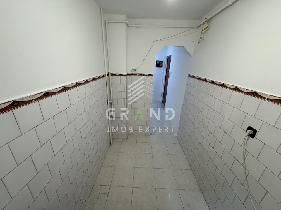 2 camere | Balcon | Baie cu geam | Etaj 1/4 | Minerva–Mănăștur | Bloc izolat