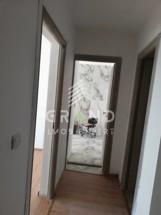 Apartament 3 camere, Florești