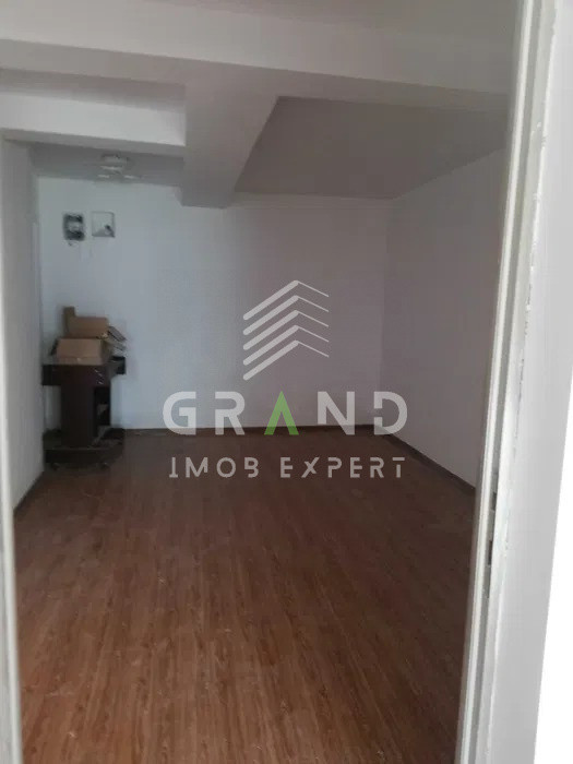 Apartament 3 camere, Florești