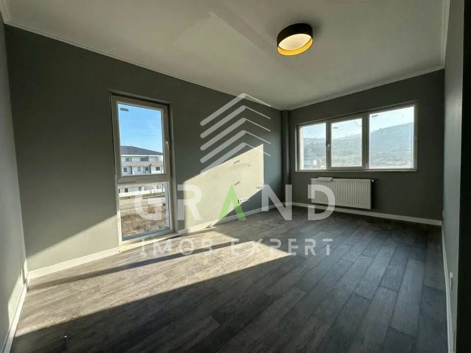 Apartament NOU 2 camere  + parcare I zona Urusagului