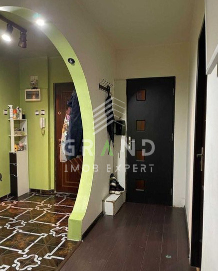 Ap 4 camere | 2 băi | Balcon | zona Mănăștur/Primăverii