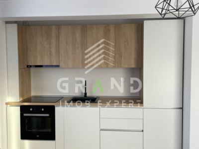 Oportunitate! Apartament 3 Camere | Parcare | Balcon | Floresti/Tineretului