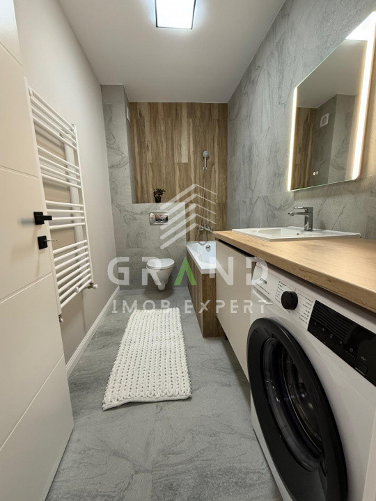 Apartament Nou | Ultrafinisat | 3 Camere | Parcare | Balcon | Floresti