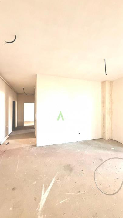 Oportunitate ! Apartament 4 Camere | Semifinisat | Logie 10 MP | Floresti