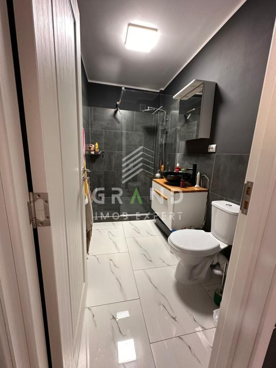 Apartament modern cu 2 camere + garaj, Florești