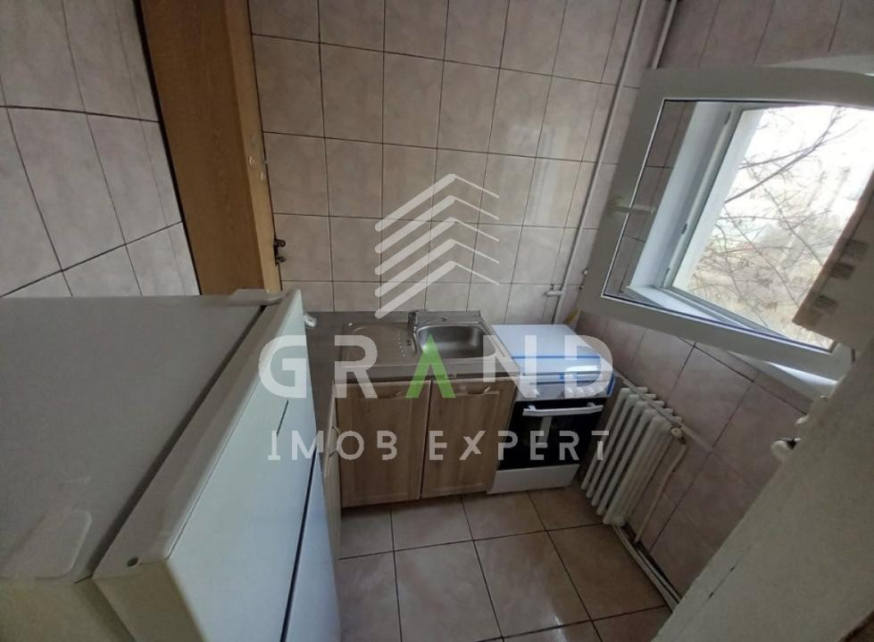 Garsonieră 24mp | balcon | etaj intermediar | Marasti 