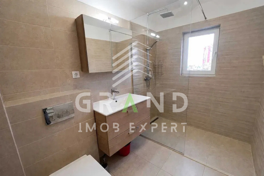 Oportunitate in Zorilor | Apartament 3 Camere | 2 Dormitoare | Balcon | Parcare