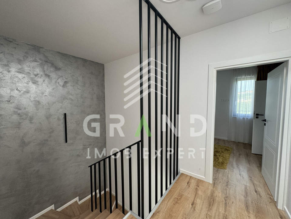 Casă modernă cu 4 camere | Terasă | Grădină | Garaj | Borhanci–Romul Ladea