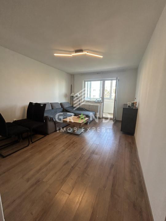 Apartament 3 camere 77mp | 2 balcoane | etaj intermediar | Manastur 