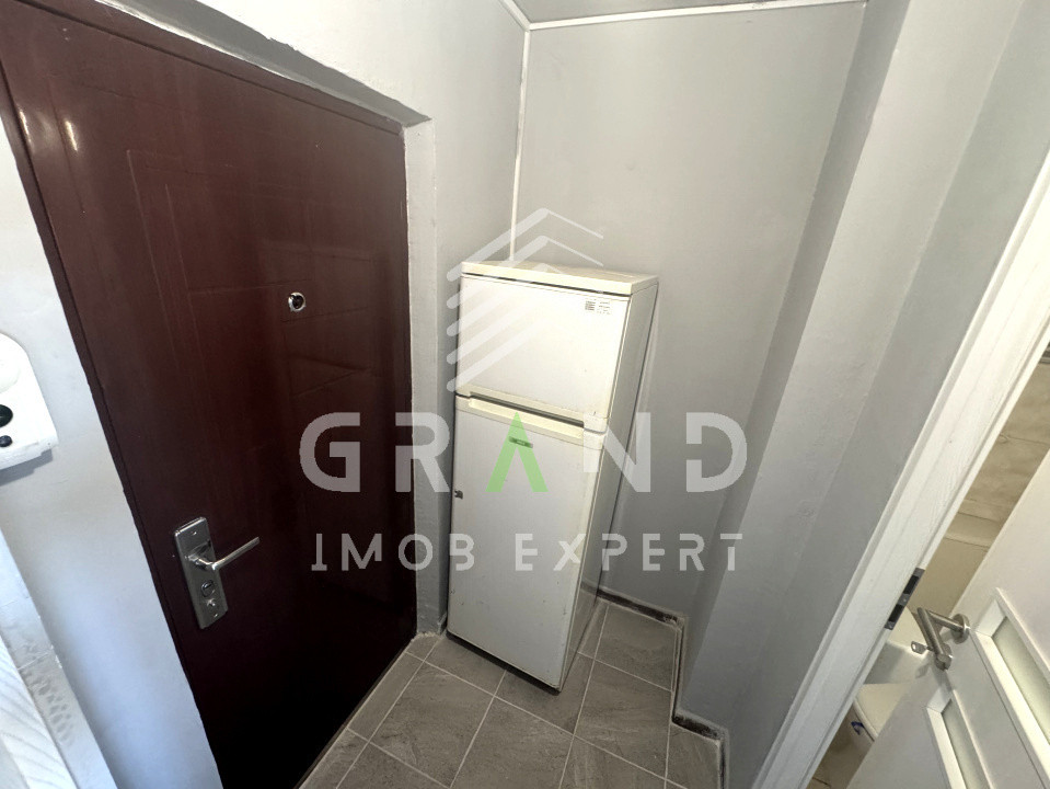 Garsonieră | Balcon închis | Etaj intermediar | Mărăști–zona Răsăritului