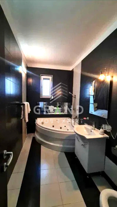Apartament 2 camere, tip penthouse, cartier Europa