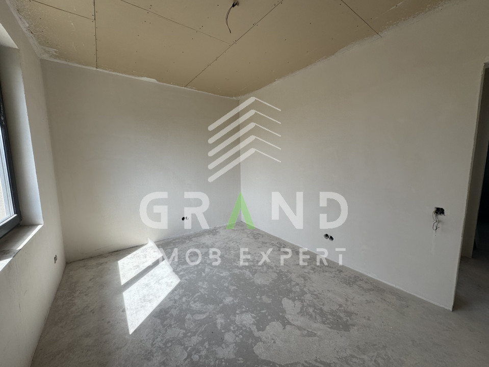 OPORTUNITATE! Casă individuală | 4 camere | 3 băi | Garaj | Teren 450 mp| Dezmir