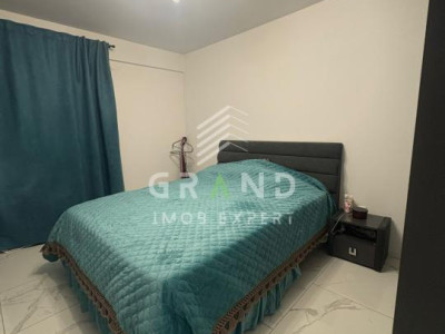Apartament 2 camere de vanzare , zona Vivo, Floresti.