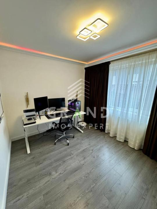 Apartament 3 camere de vanzare ,64 mp, Floresti