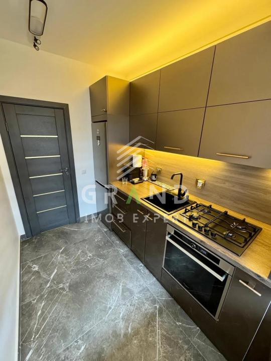 Apartament 3 camere de vanzare ,64 mp, Floresti