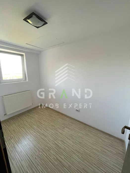 Apartament 3 camere + parcare, Mănăștur