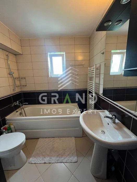 Apartament 3 camere + parcare, Mănăștur