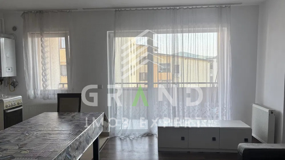 Apartament 3 camere, Terra, Floresti