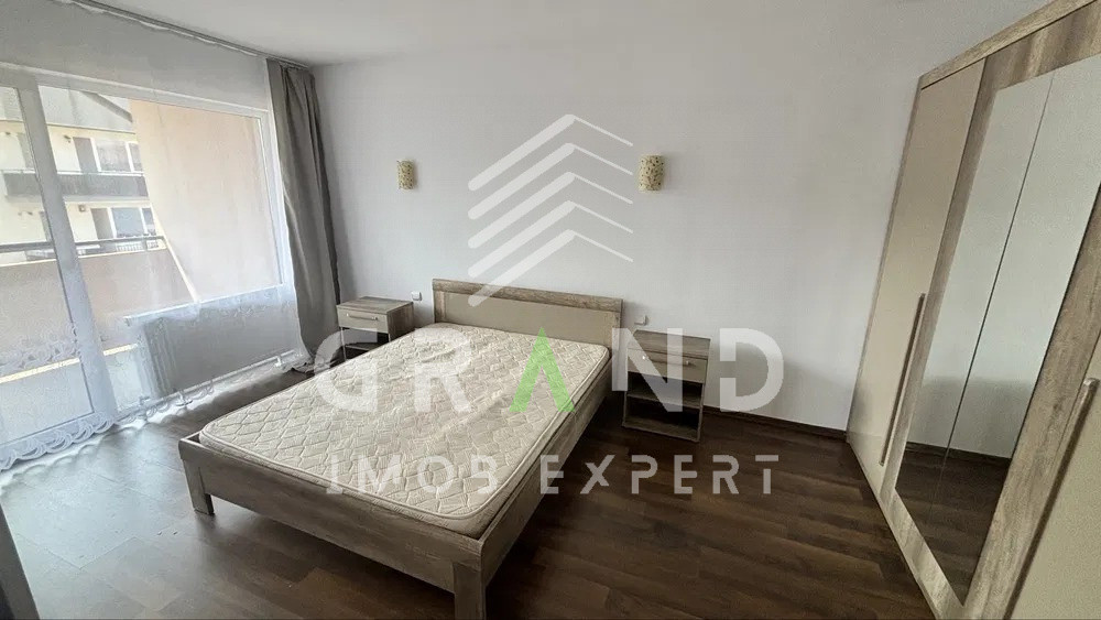 Apartament 3 camere, Terra, Floresti