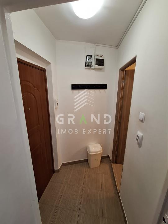 1 cameră | Balcon | Centrală proprie | Mănăștur–Primăverii | Disponibil imediat