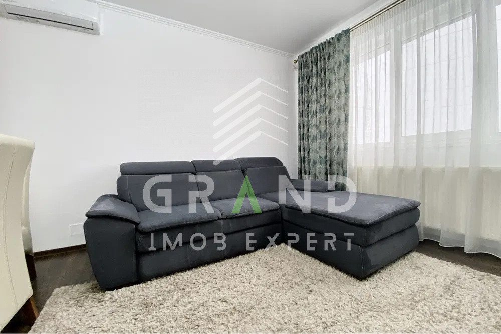 Apartament 3 camere de vanzare, str Tineretului, Floresti.