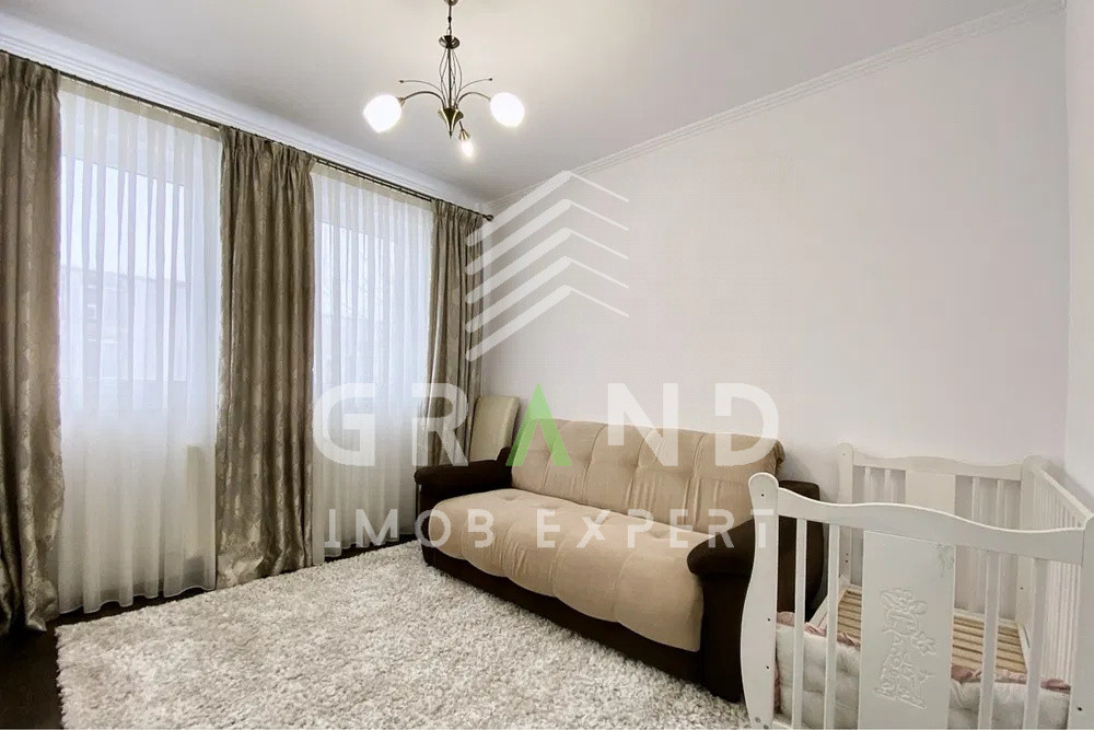 Apartament 3 camere de vanzare, str Tineretului, Floresti.