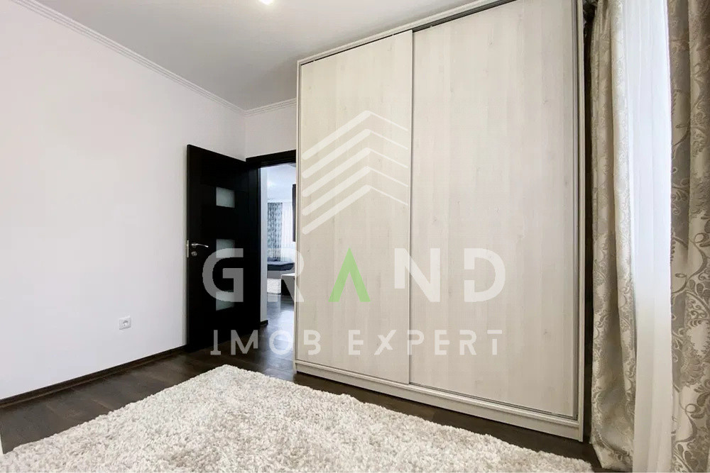 Apartament 3 camere de vanzare, str Tineretului, Floresti.
