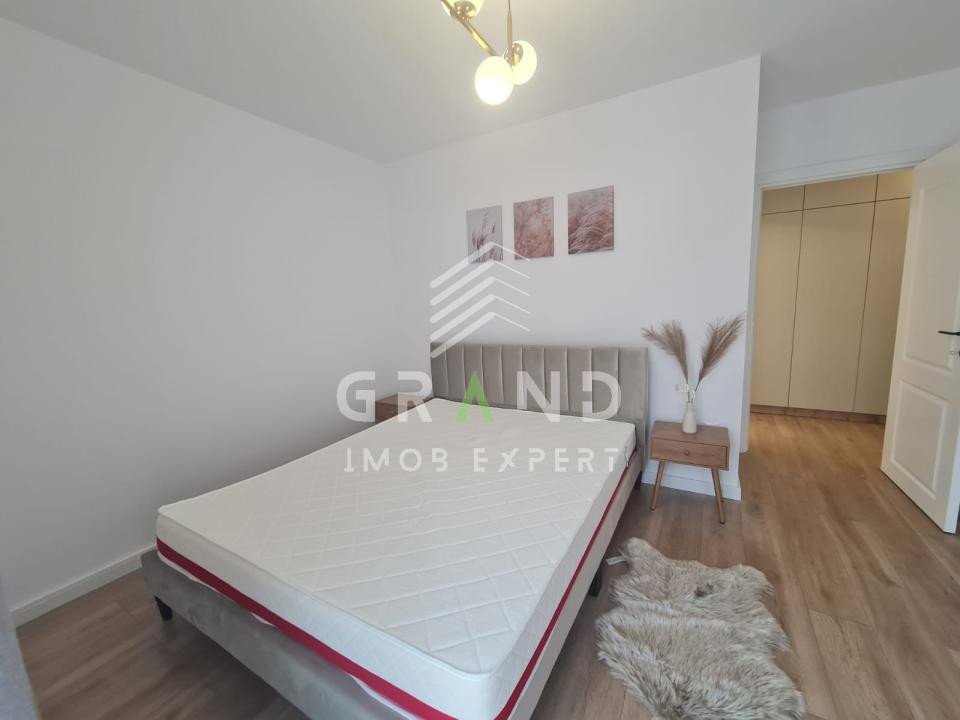 Apartament de vanzare 2 camere decomandate, Sesul de Sus, Floresti