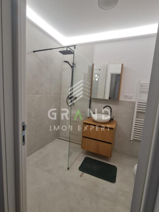 Apartament de vanzare 2 camere decomandate, Sesul de Sus, Floresti
