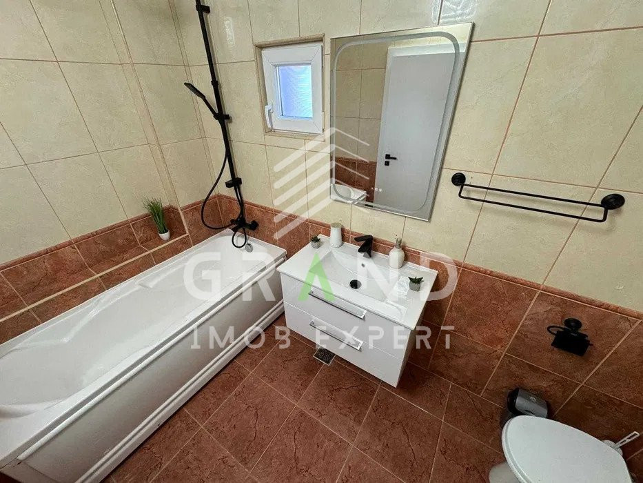 Ap 3 camere, CURTE, PARCARE, PET-FRIENDLY, zona Centru