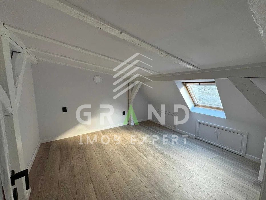 Ap 3 camere, CURTE, PARCARE, PET-FRIENDLY, zona Centru