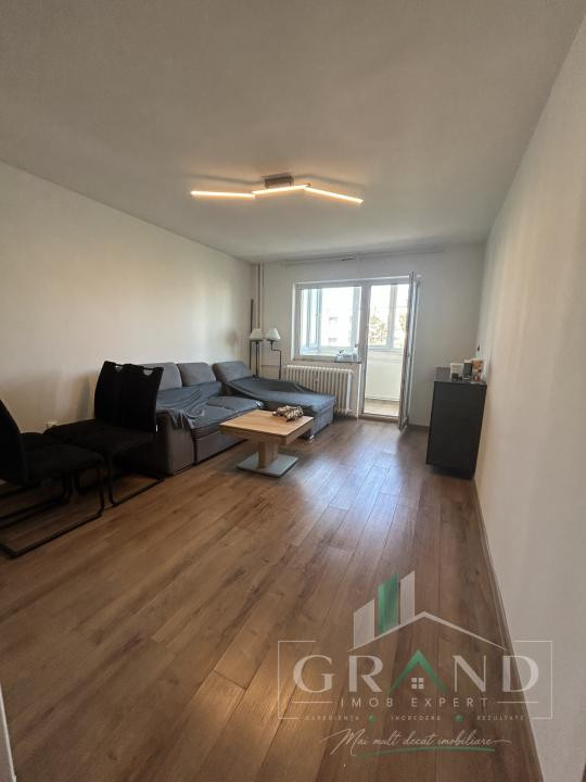 Apartament 3 camere 77mp | 2 balcoane | etaj intermediar | Manastur 