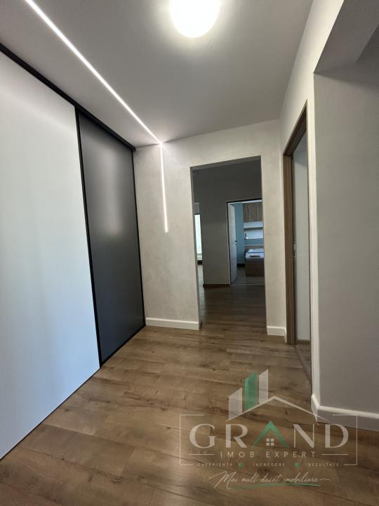 Apartament 3 camere 77mp | 2 balcoane | etaj intermediar | Manastur 
