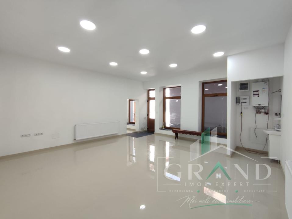 Spațiu comercial ultracentral | RENOVAT COMPLET | Str.Eroilor | Cluj-Napoca