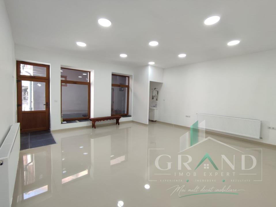 Spațiu comercial ultracentral | RENOVAT COMPLET | Str.Eroilor | Cluj-Napoca