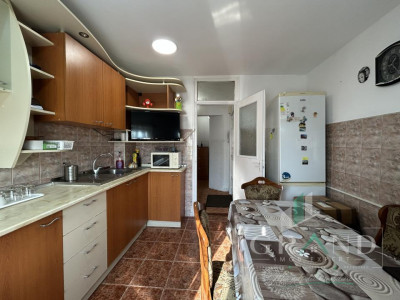 Apartament de închiriat 2 camere decomandate, Manastur 
