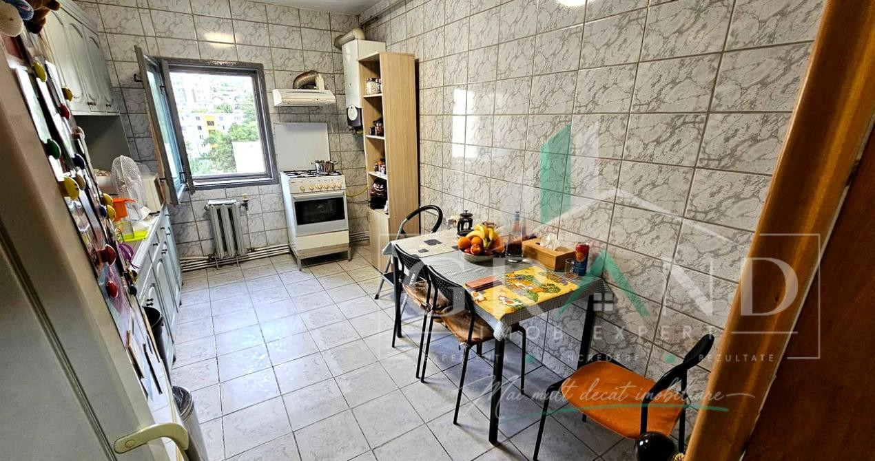 Ap 4 camere | 2 băi | 2 balcoane | zona Mănăștur-BIG