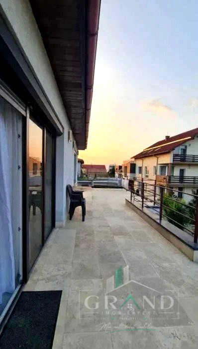 Apartament 2 camere, tip penthouse, cartier Europa
