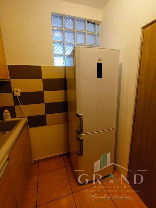3 camere | 2 niveluri | Casă cu 3 apartamente | Zona Centrală