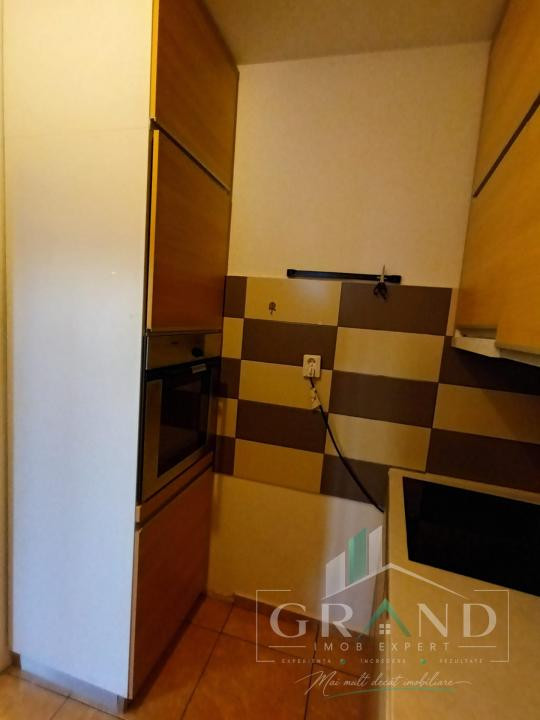 3 camere | 2 niveluri | Casă cu 3 apartamente | Zona Centrală