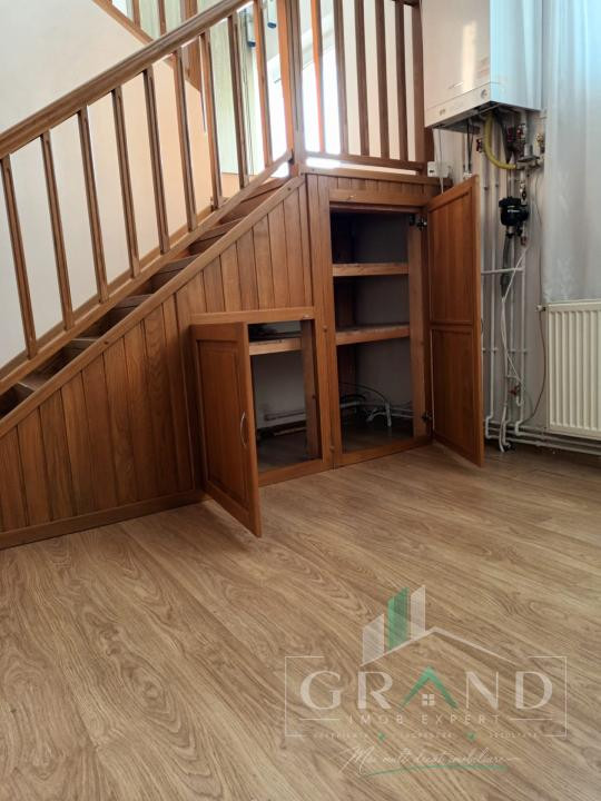 3 camere | 2 niveluri | Casă cu 3 apartamente | Zona Centrală