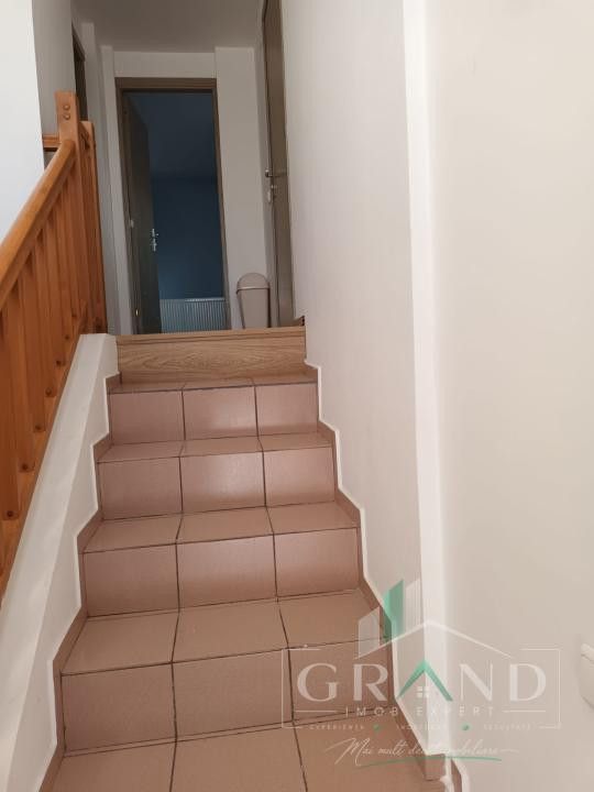 3 camere | 2 niveluri | Casă cu 3 apartamente | Zona Centrală