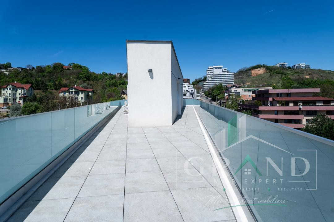 Penthouse pe două nivele, cu 100mp terasă, în Grigorescu
