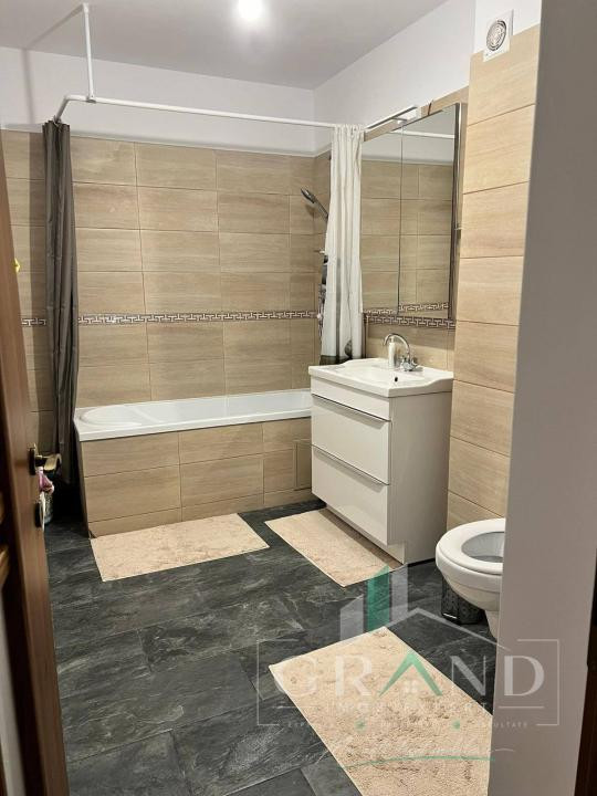 Apartament 3 camere, etaj 1, zona BMW, Floresti