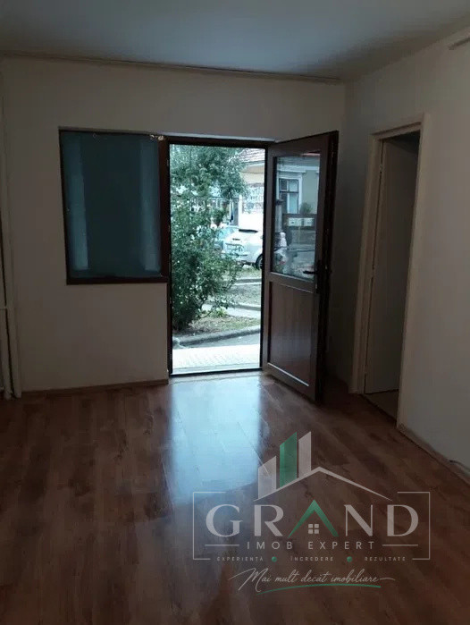 Spatiu Comercial in Centru | Parter | 24 MP | Piata Mihai Viteazu
