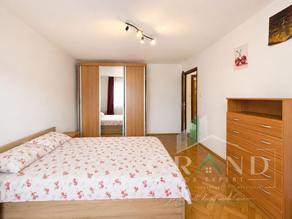 Apartament 3 camere, zona Interservisan